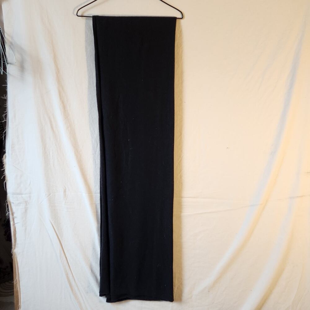 Garnet Hill 100% Cashmere Wrap Shawl 88x28in Quiet Luxury Black Scarf Old Money - Picture 8 of 9